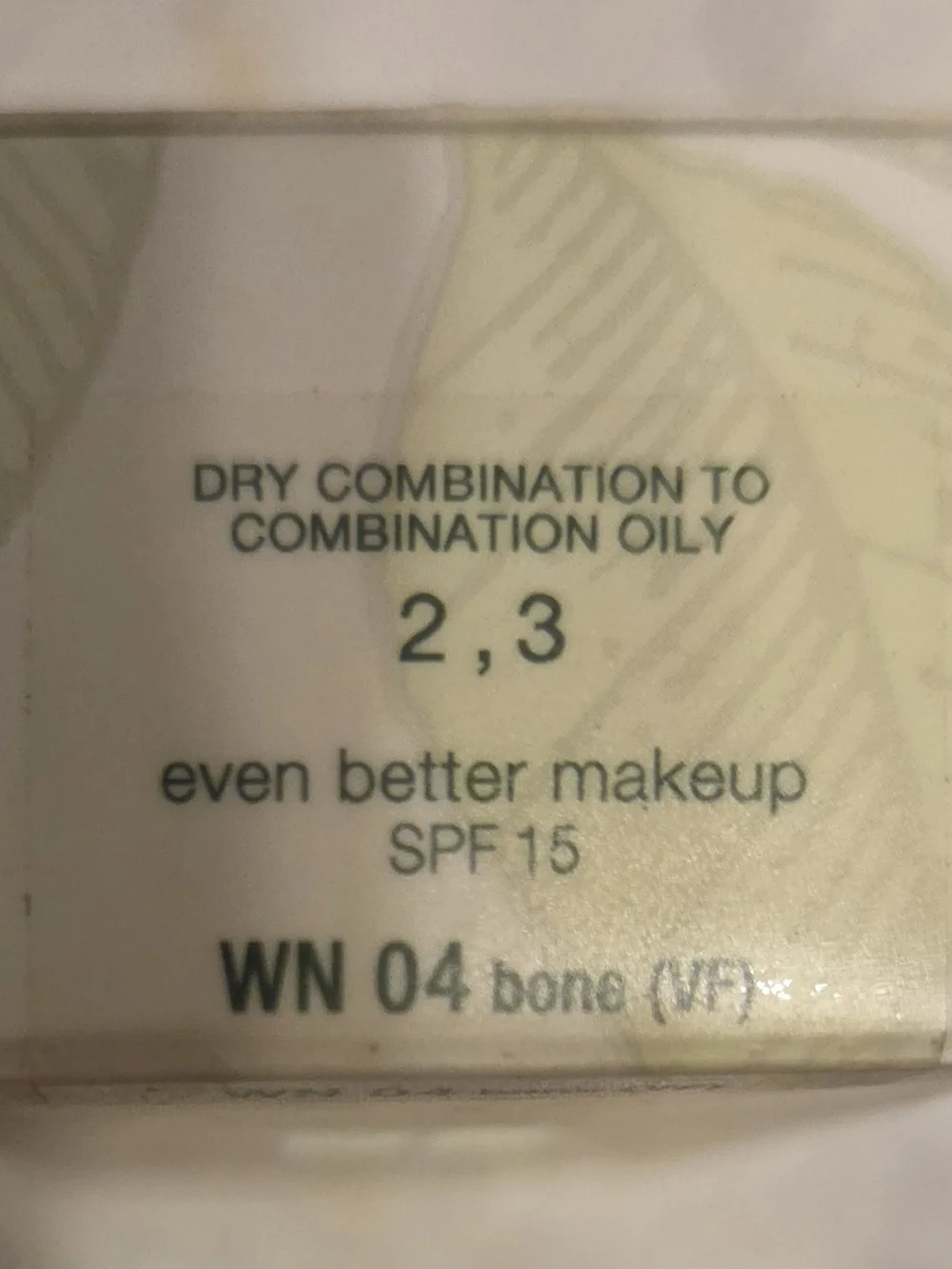 Clinique Even Better Foundation - Light/Beige with Silver Logo